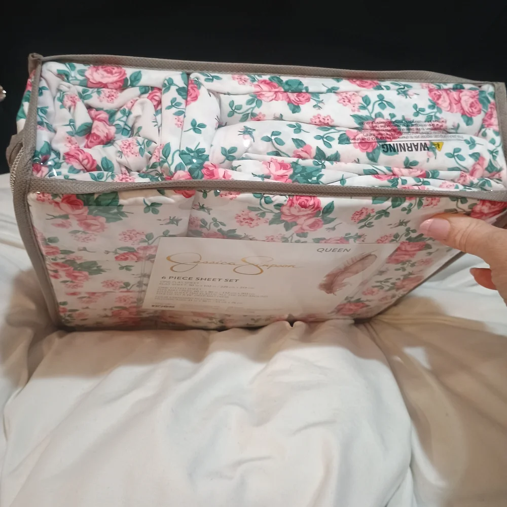 New Jessica Simpson Pretty Pink/White Floral 6 Piece Queen Sheet Set
